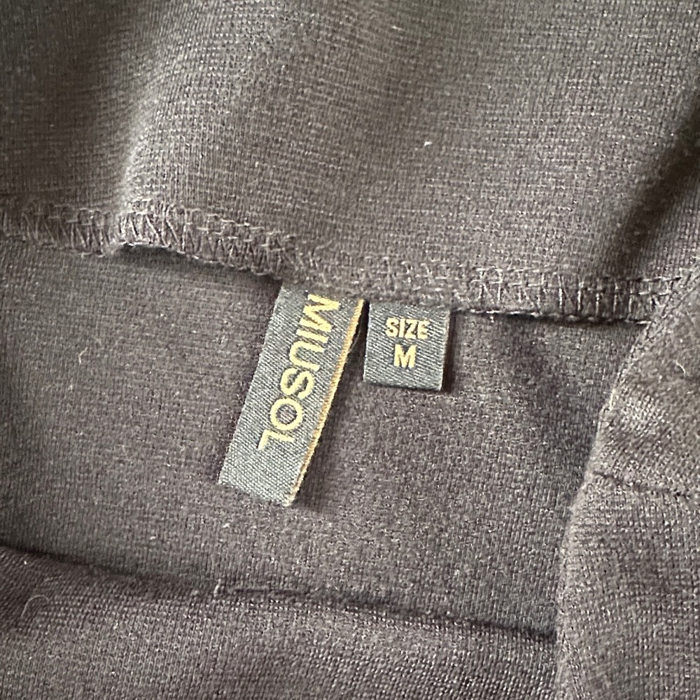 Fitted Black and Gold Women's Dress - Picture 5 of 9